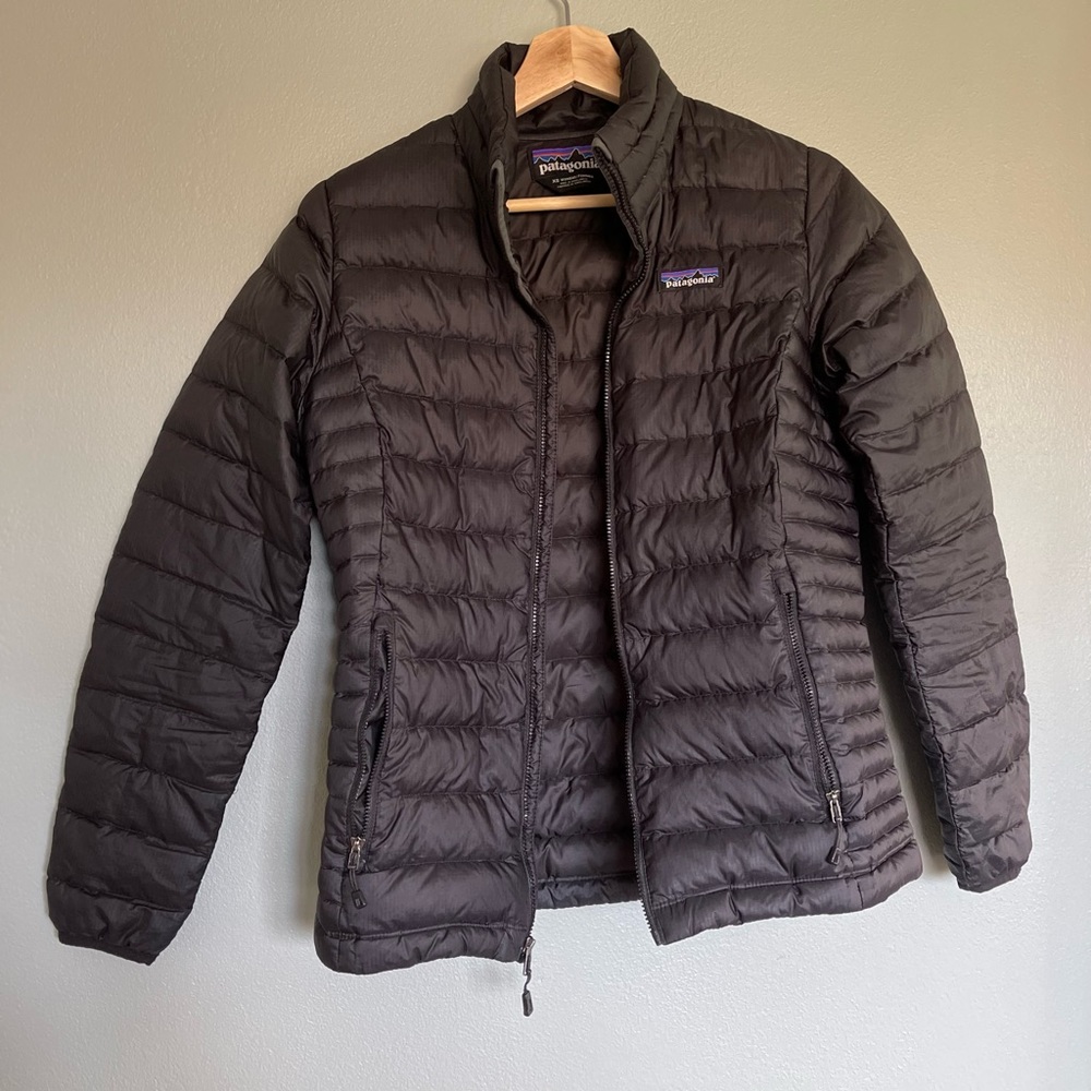 Patagonia Women’s Down Sweater Jacket, black